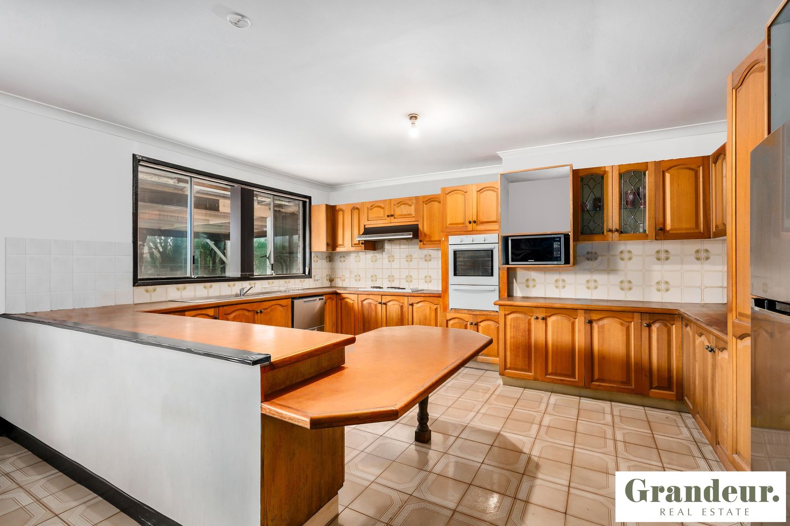 138 Restwell Road, Bossley Park NSW 2176, Image 2