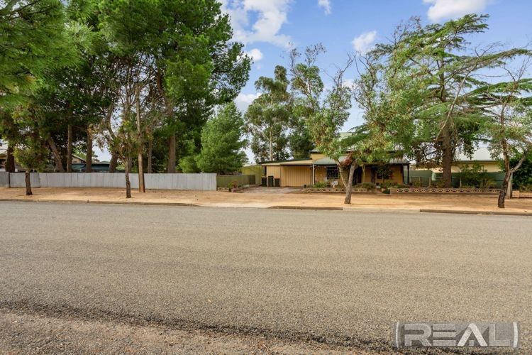 3 North West Terrace, Owen SA 5460, Image 2