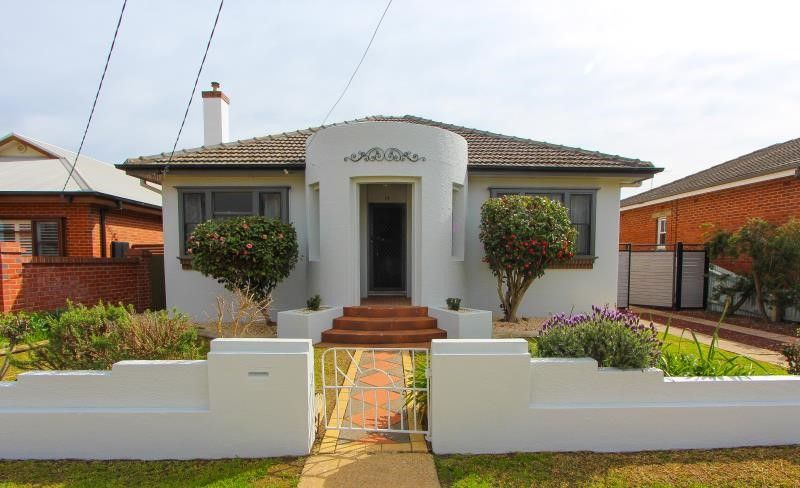 3 bedrooms House in 19 Rhoda Avenue WAGGA WAGGA NSW, 2650