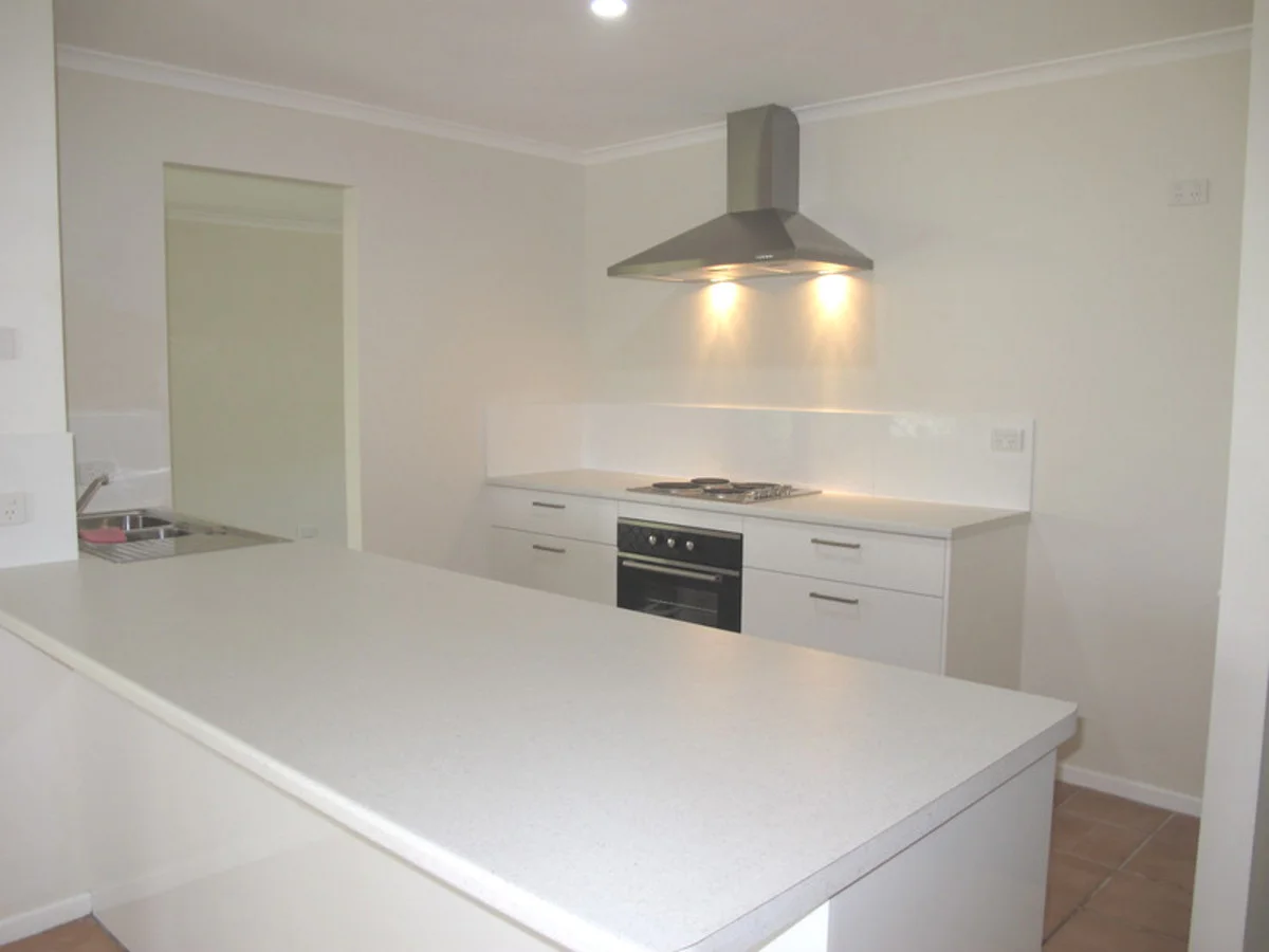 5 Issell Place, Highland Park QLD 4211