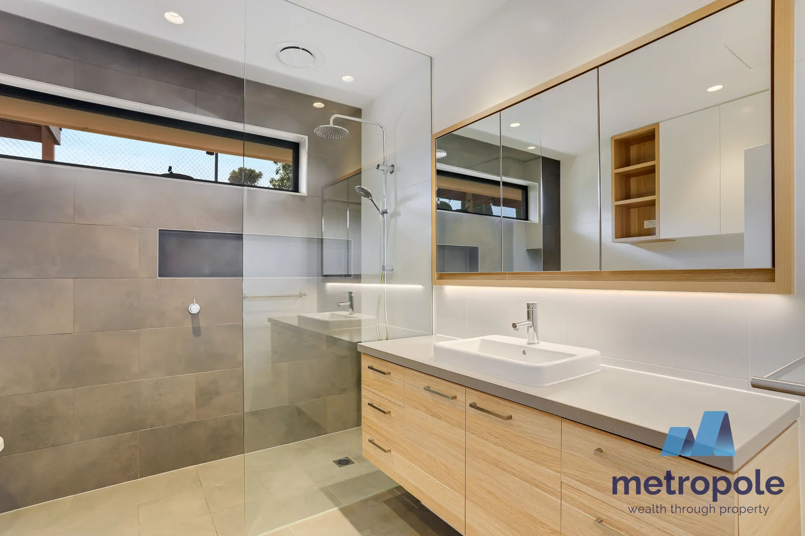 Additional image 5 of 9/39 Holyrood Street, Hampton VIC 3188