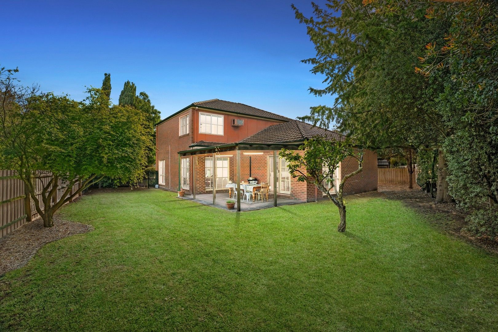 8 Geraldine Close, Kilsyth South VIC 3137, Image 0