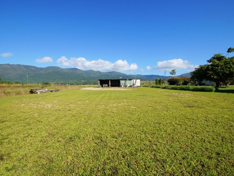 Lot 2 Old Tully Road, MIDGENOO QLD 4854, Image 2