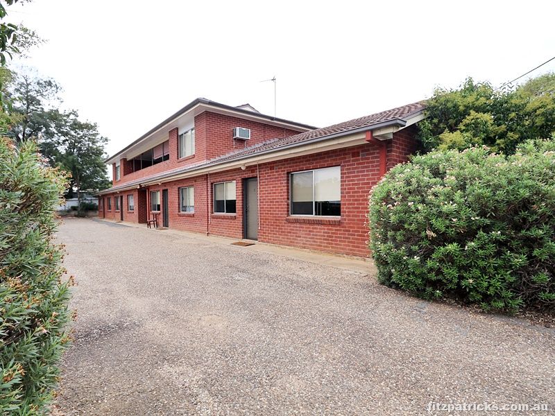 1/13 Nordlingen Drive, Tolland NSW 2650