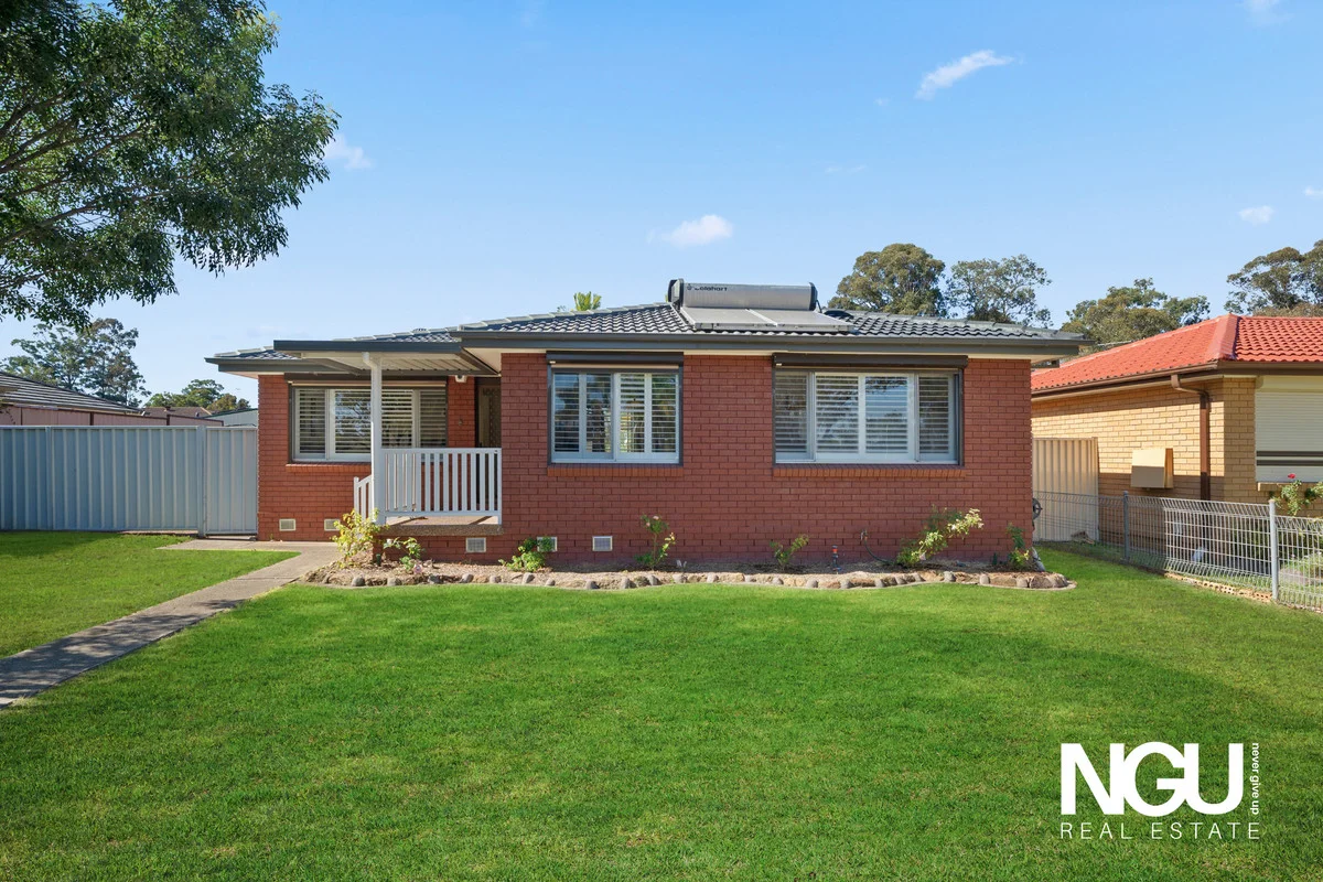 17 Cowper Circle, Quakers Hill NSW 2763