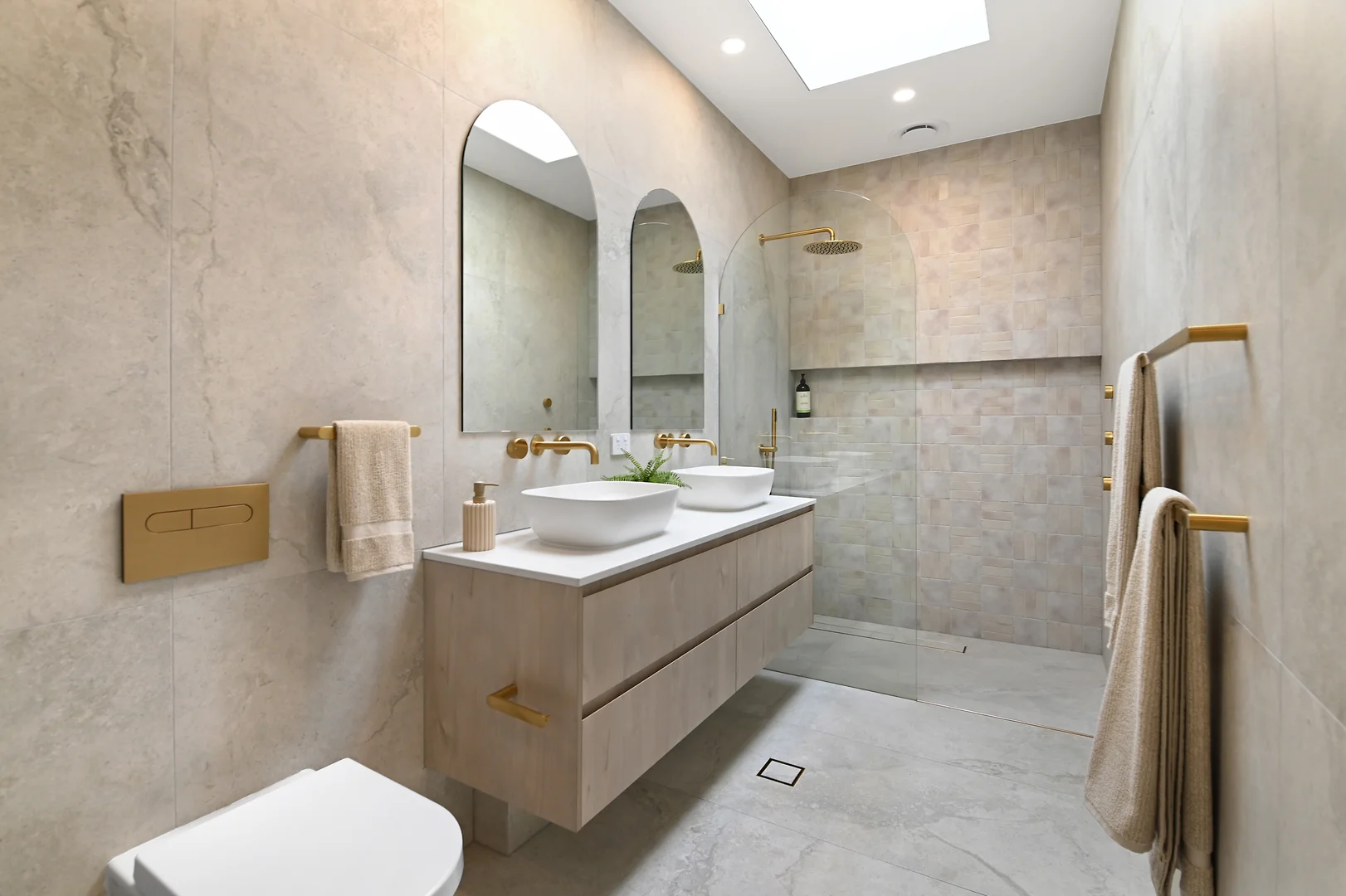 Additional image 7 of 2/51 Broadwater Street, Runaway Bay QLD 4216