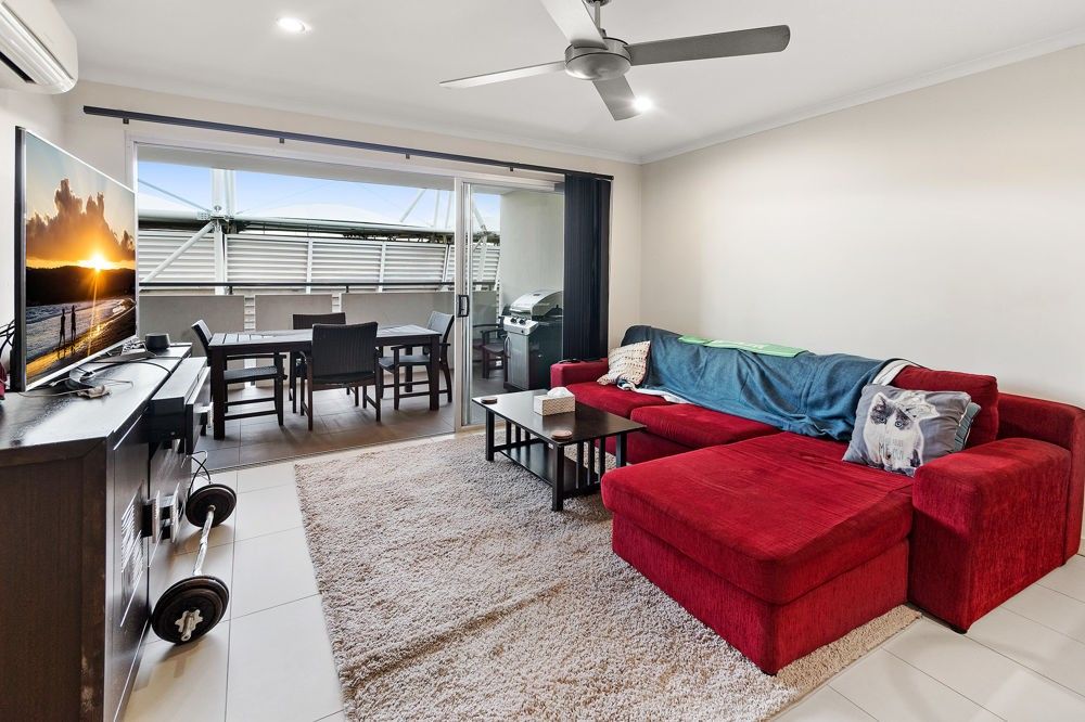 1606/67 Linton Street, Kangaroo Point QLD 4169, Image 2