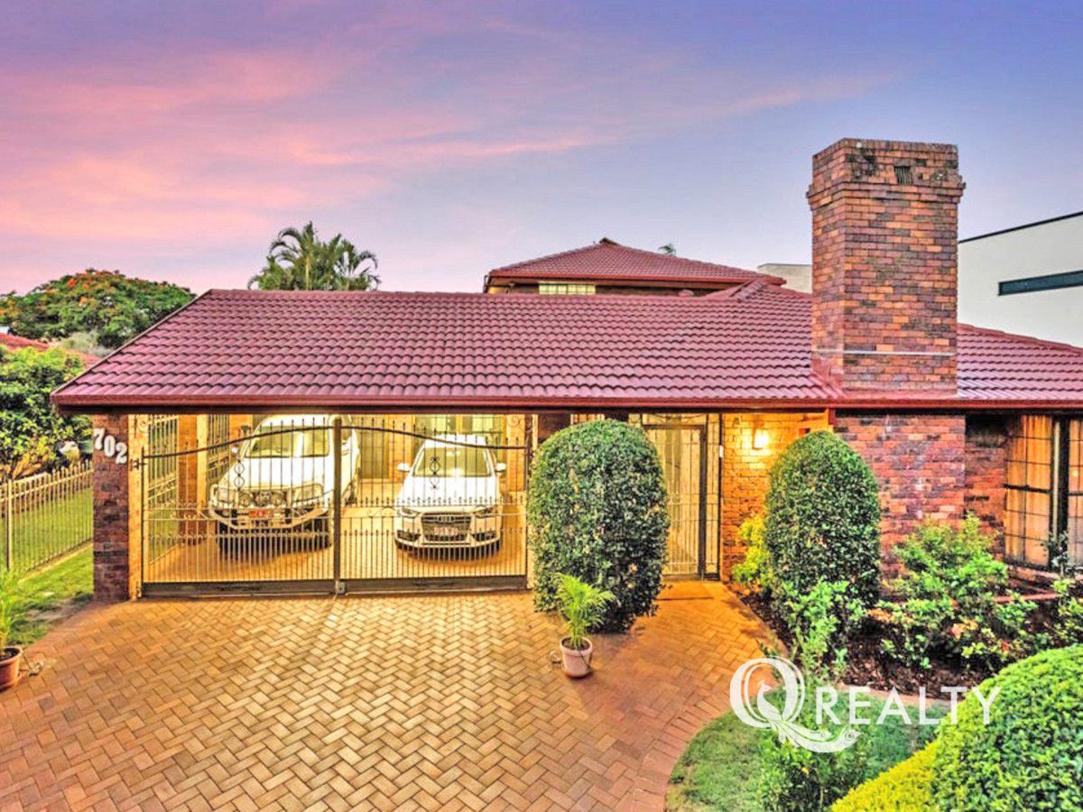 5 bedrooms House in 702 Musgrave Road ROBERTSON QLD, 4109