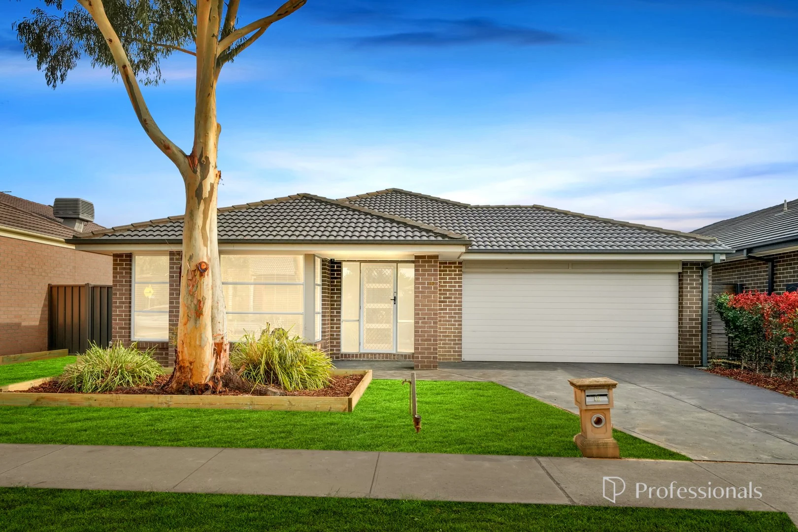 12 Freshet Avenue, Point Cook VIC 3030