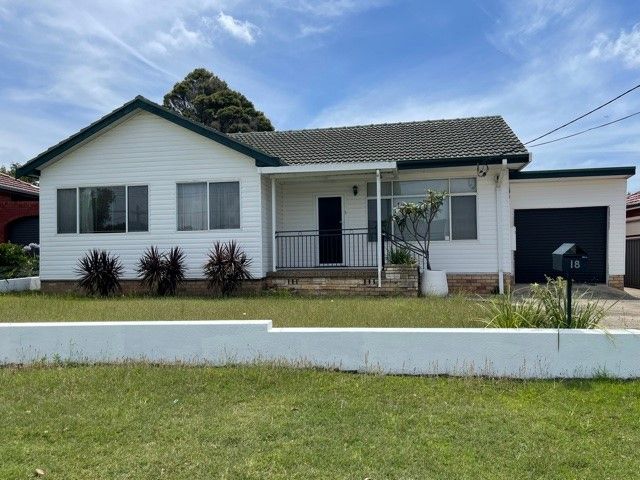 3 bedrooms House in 18 Riga Avenue GREENACRE NSW, 2190
