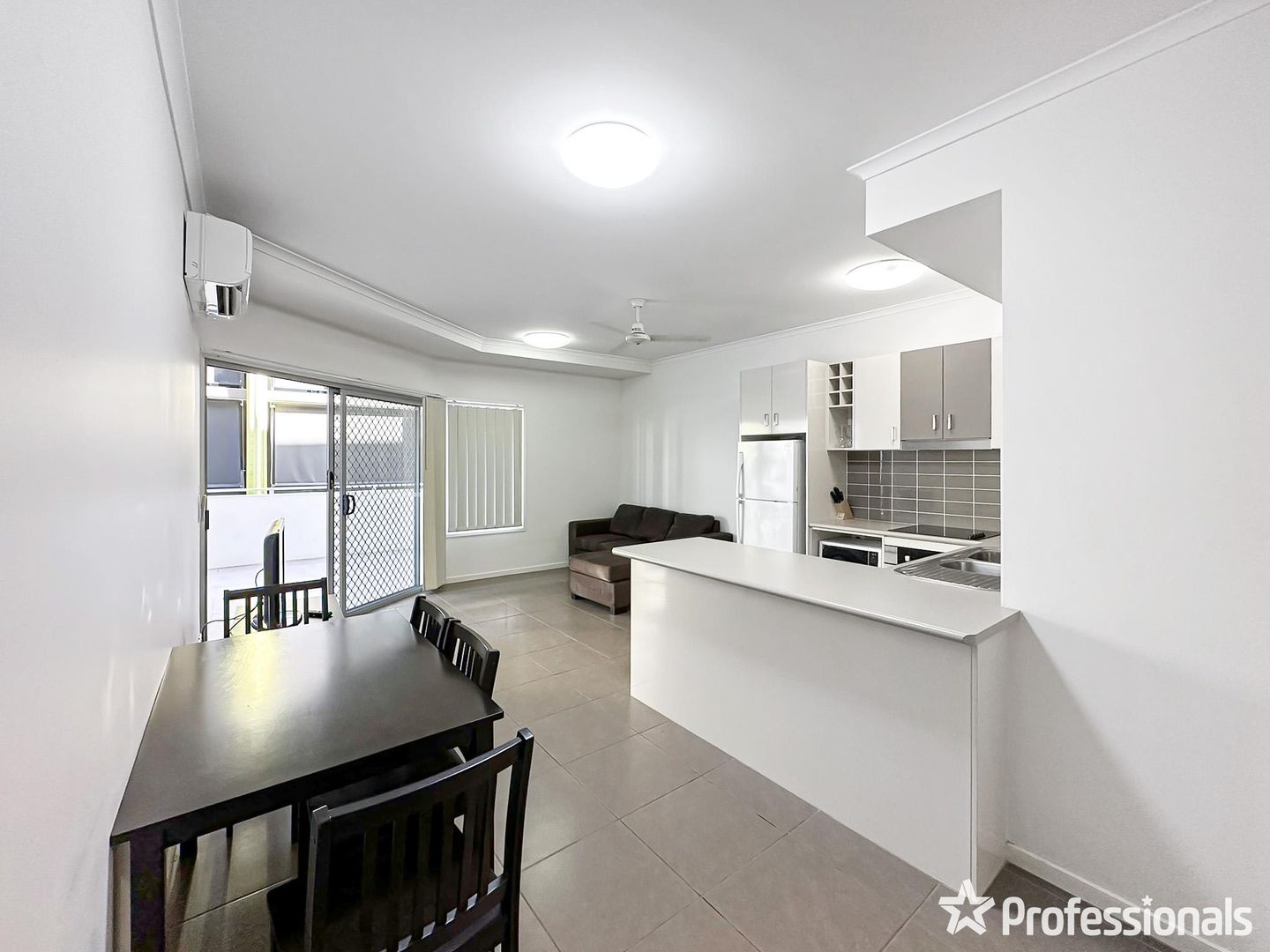 5/15 Bacon Street, Moranbah QLD 4744, Image 1