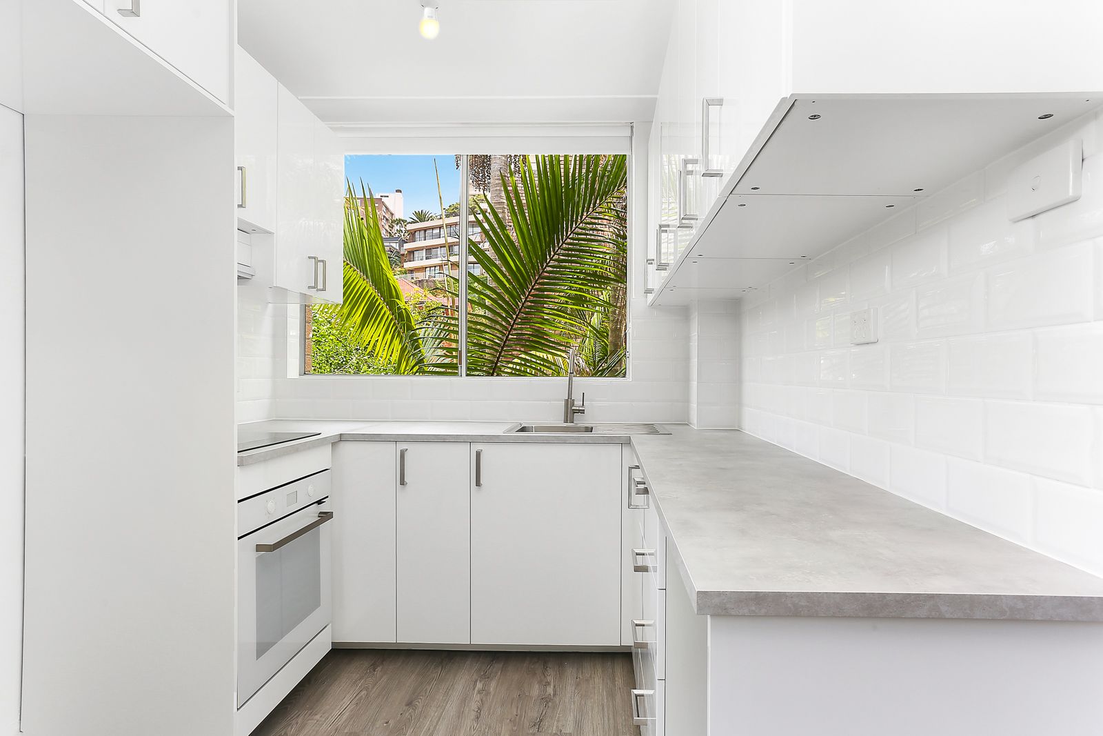 2 bedrooms Apartment / Unit / Flat in 18/89 Bent Street NEUTRAL BAY NSW, 2089
