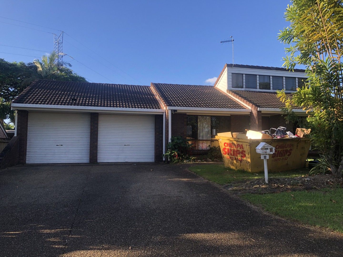 3 bedrooms House in 8 Lakkari Street EIGHT MILE PLAINS QLD, 4113