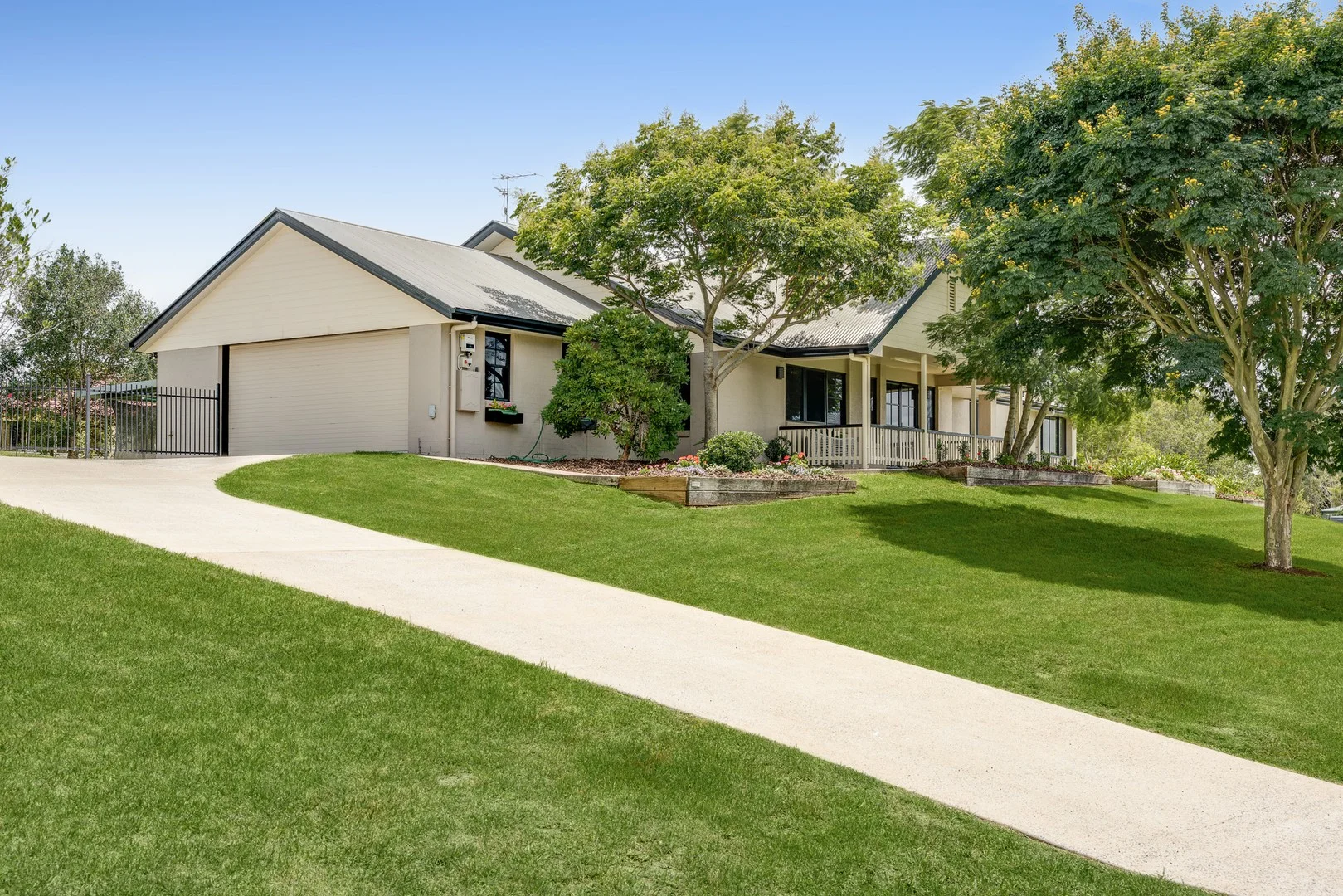 23 Timperley Drive, Highfields QLD 4352