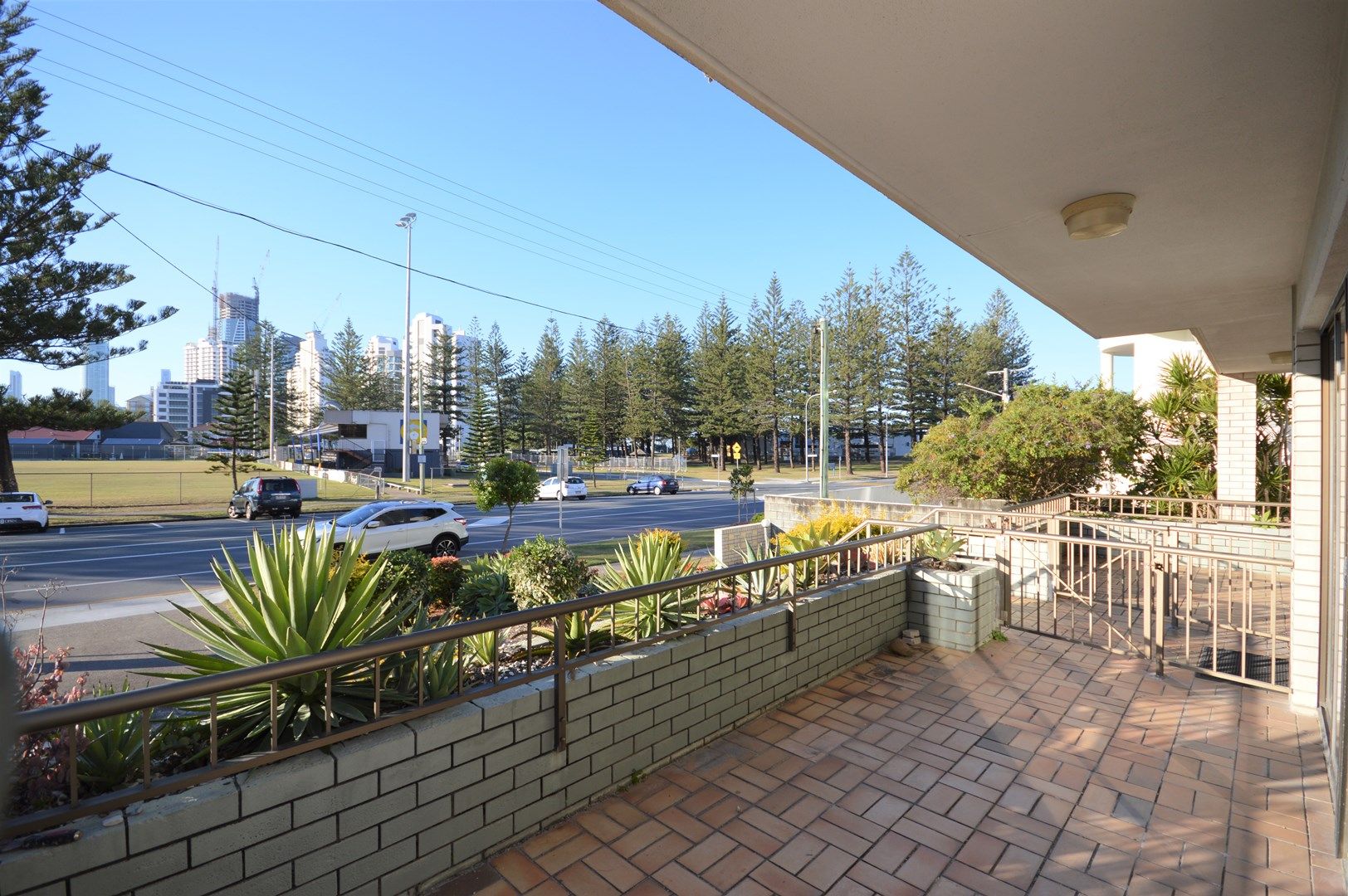 2/12 Chelsea Ave, Broadbeach QLD 4218, Image 0