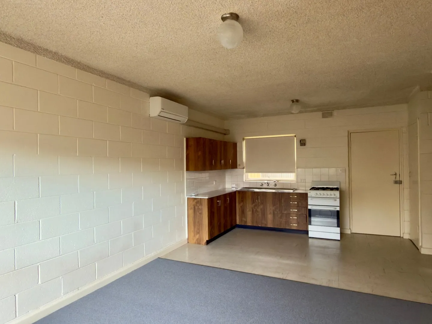 Conveniently Located Unit