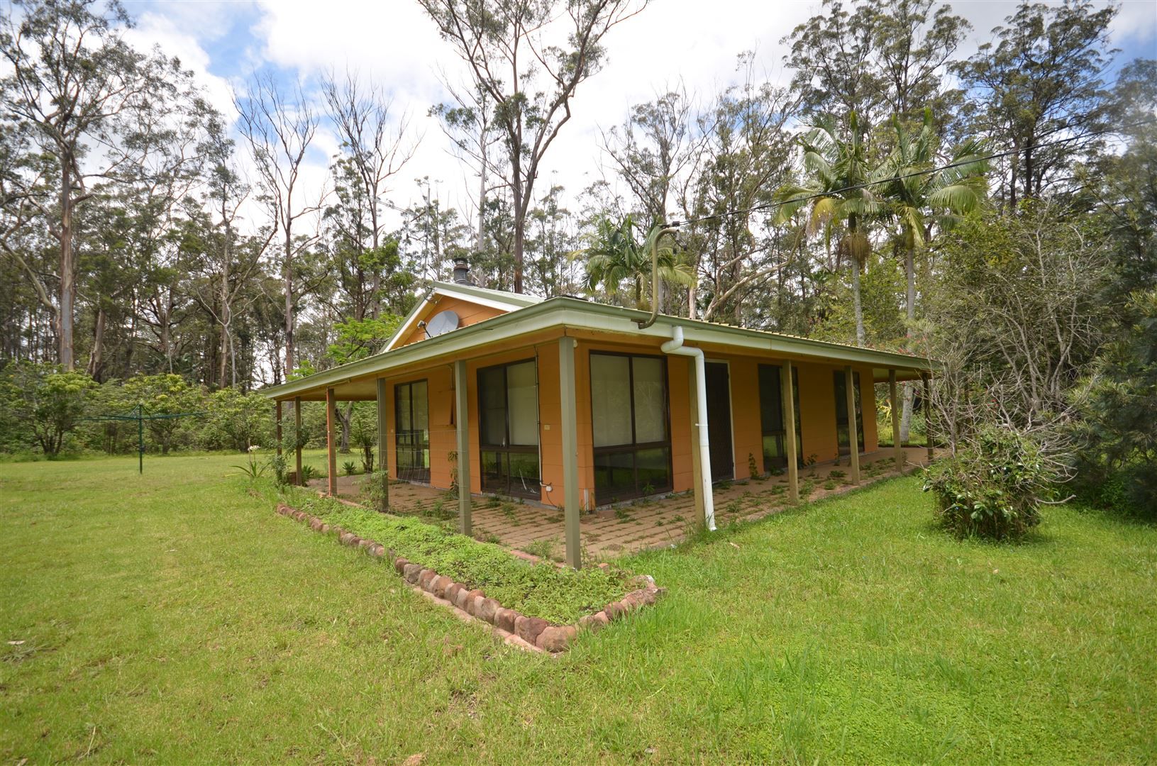 2 bedrooms Acreage / Semi-Rural in 14826 Pacific Highway POSSUM BRUSH NSW, 2430