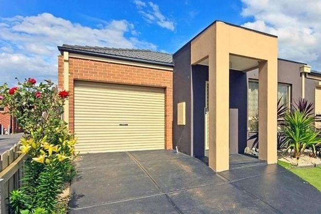 Picture of 2/30 Harrow Place, TRUGANINA VIC 3029