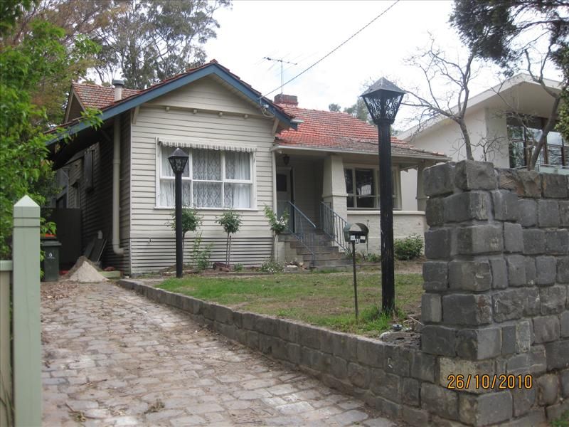 5 bedrooms House in 40 Rosedale Road GLEN IRIS VIC, 3146