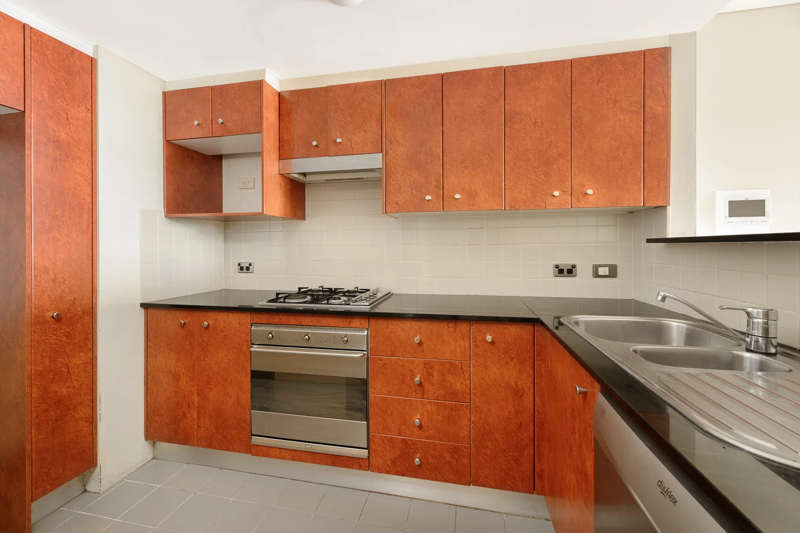 Additional image 3 of 23/94-96 Alfred Street, Milsons Point NSW 2061