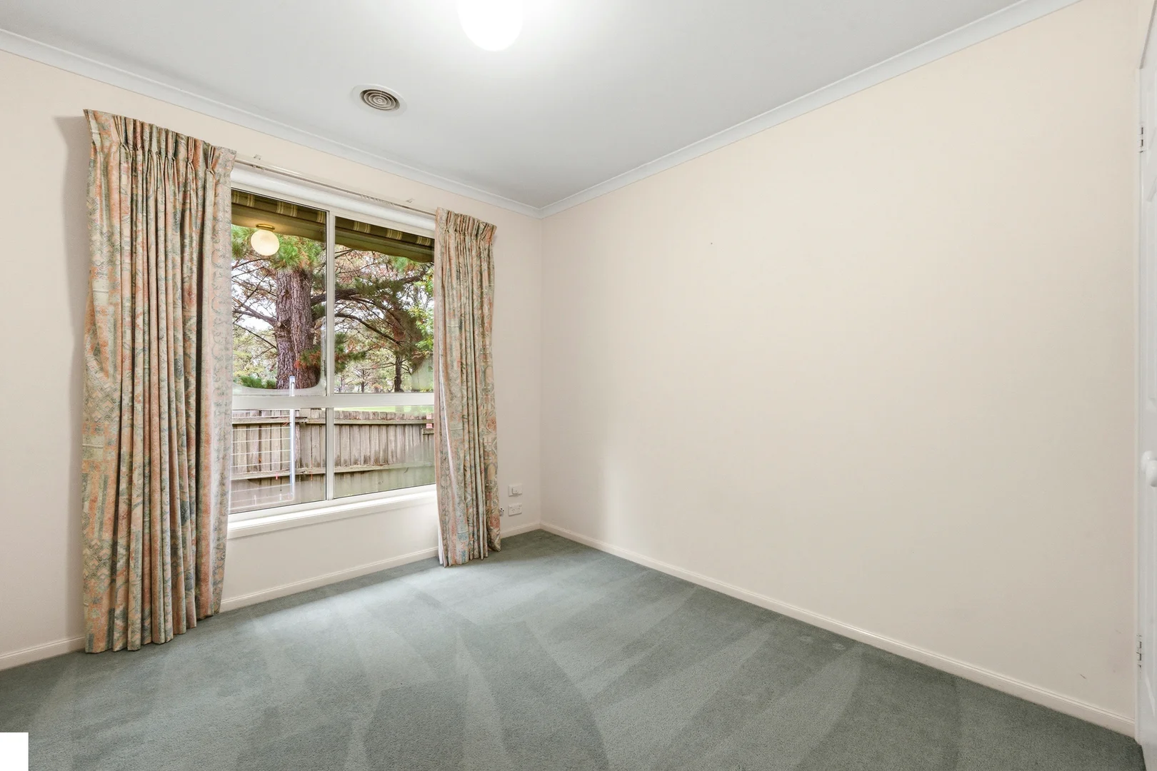 Additional image 10 of 2/106 Britten Jones Drive, Holt ACT 2615