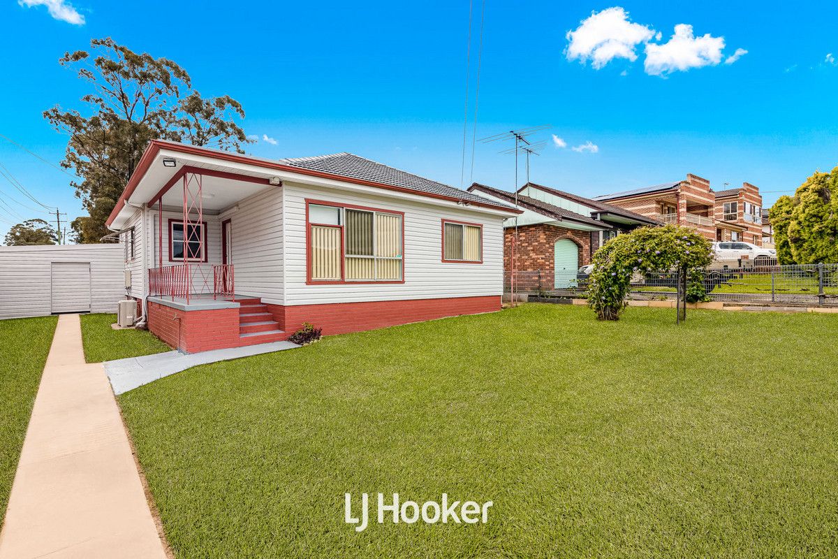 4 bedrooms House in 8 Shirley Street BLACKTOWN NSW, 2148