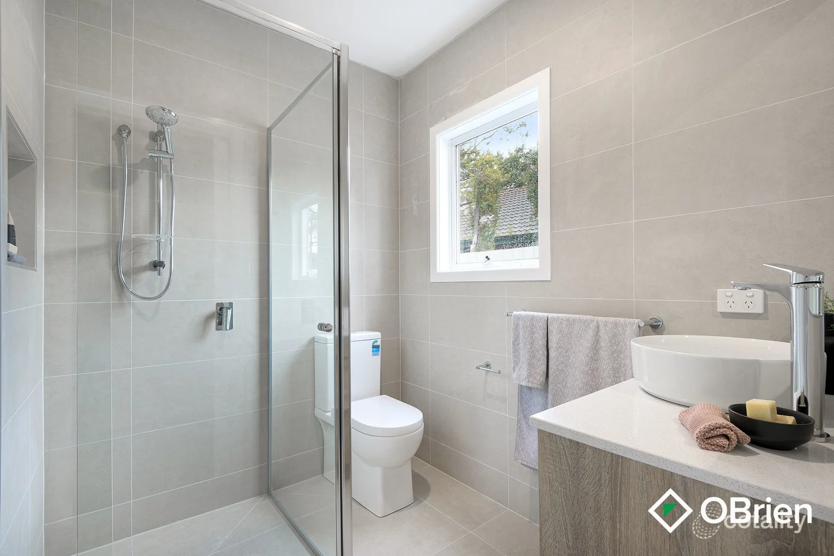 Additional image 10 of 1/5 Tallowwood Street, Frankston North VIC 3200