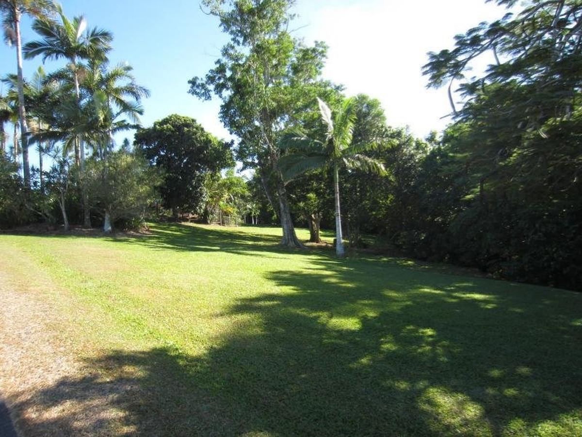 409 FLYING FISH POINT Road, Innisfail QLD 4860, Image 2