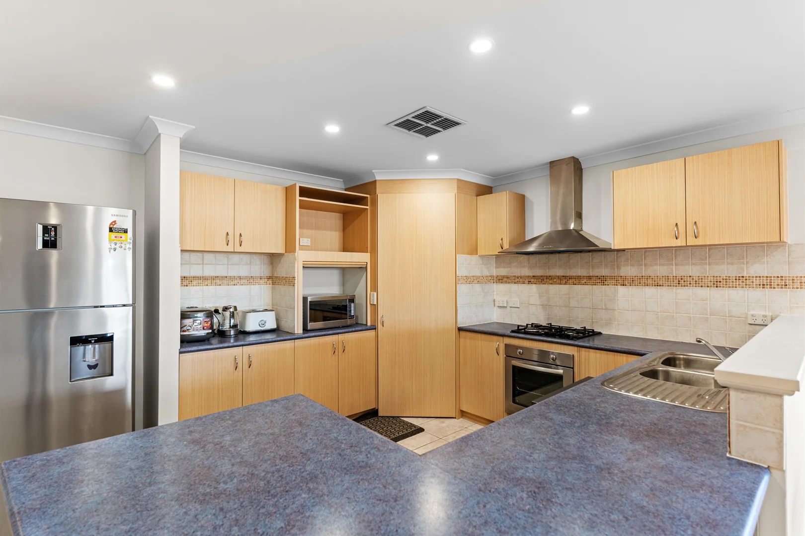 Additional image 12 of 8 Deanmore Bend, Hammond Park WA 6164