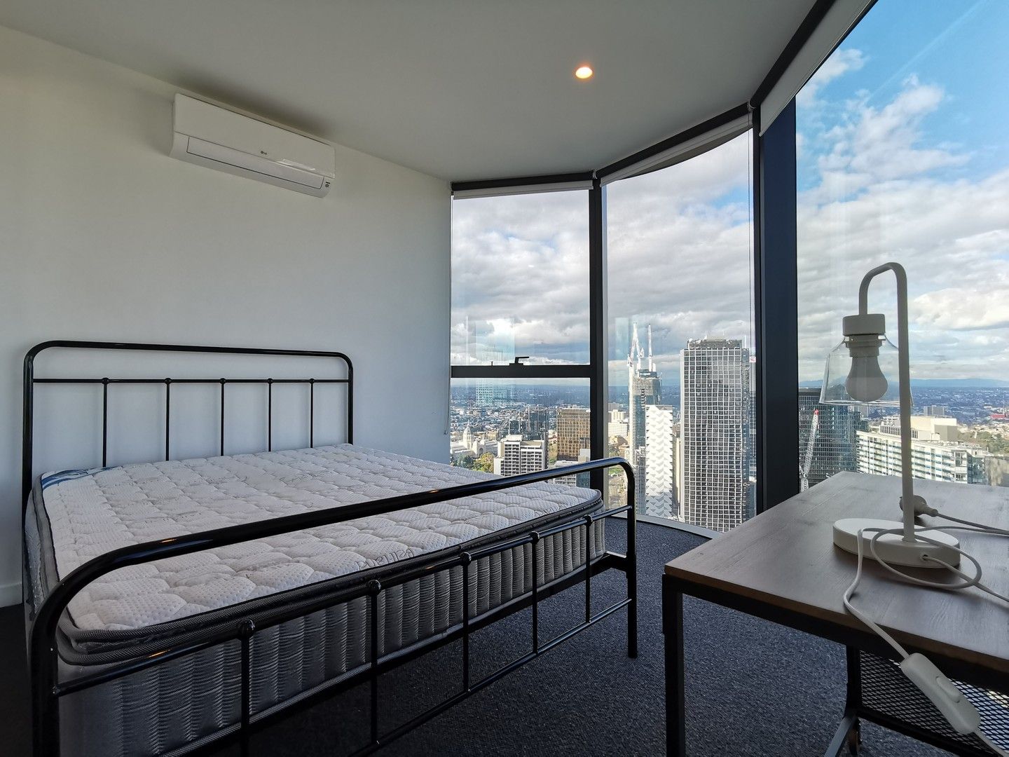 2 bedrooms Apartment / Unit / Flat in 5415/228 La Trobe Street MELBOURNE VIC, 3000