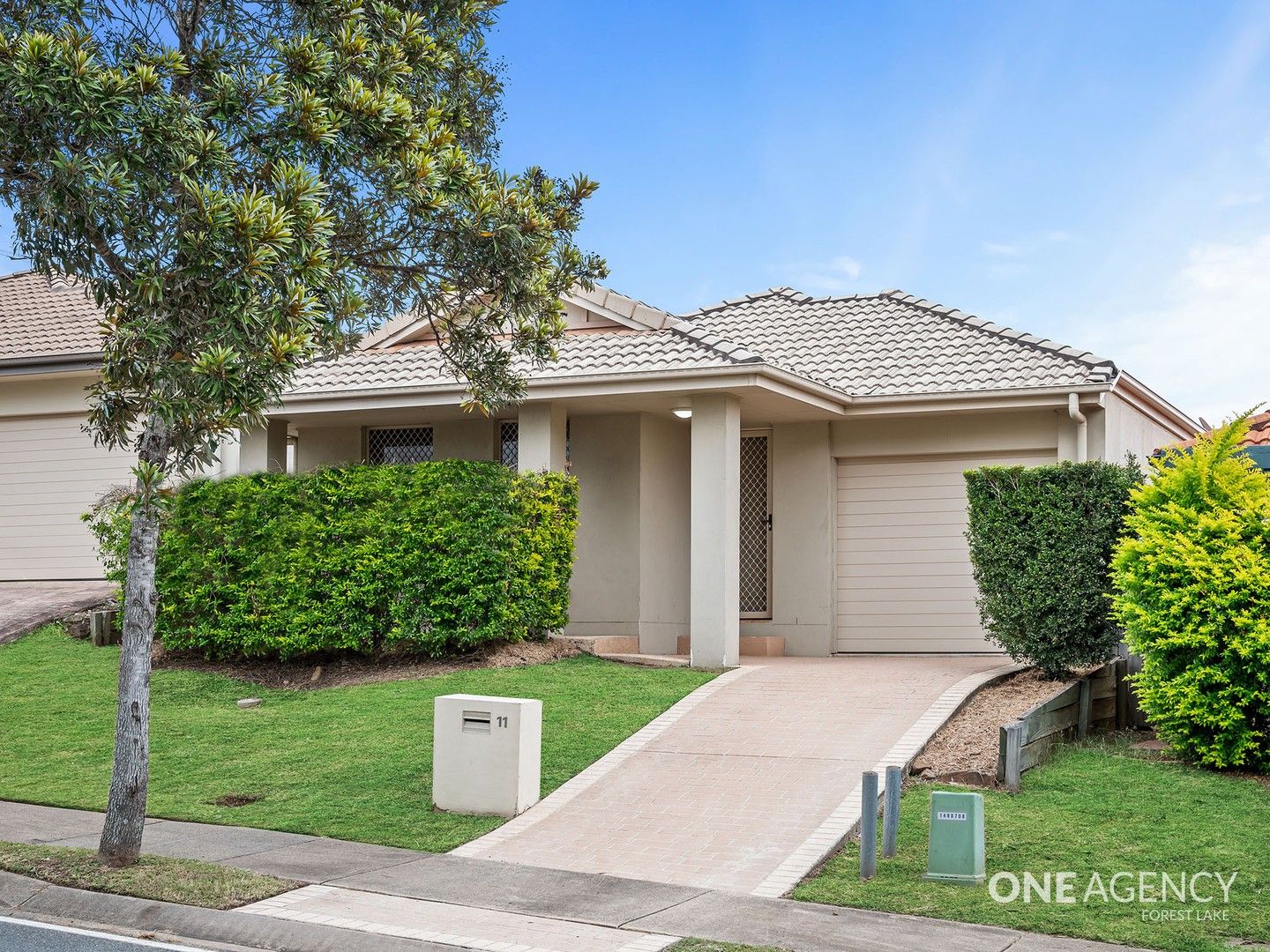 3 bedrooms House in 11 Lakes Entrance Dr SPRINGFIELD LAKES QLD, 4300