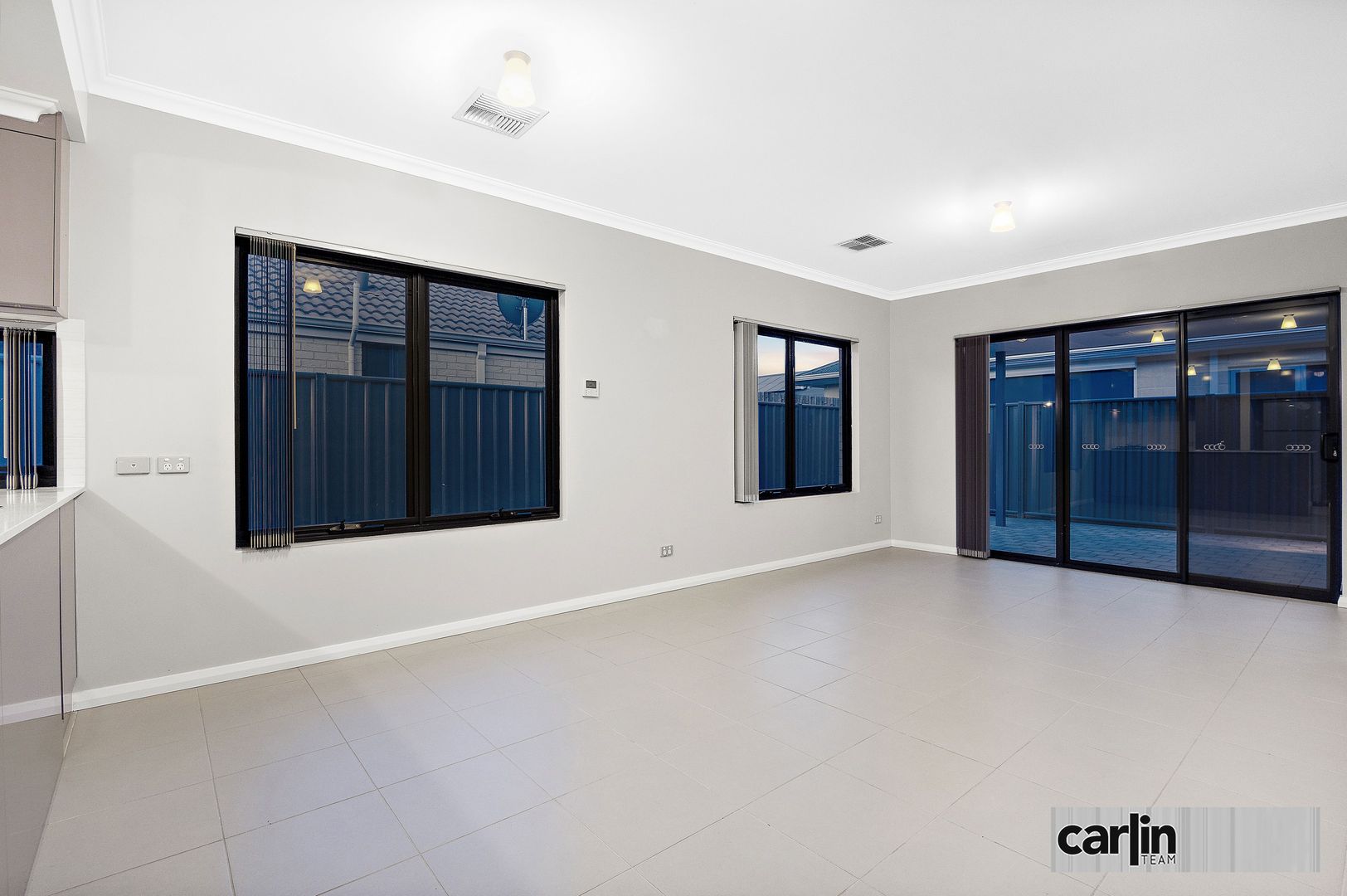 98 Mornington Cres, Wandi WA 6167, Image 2