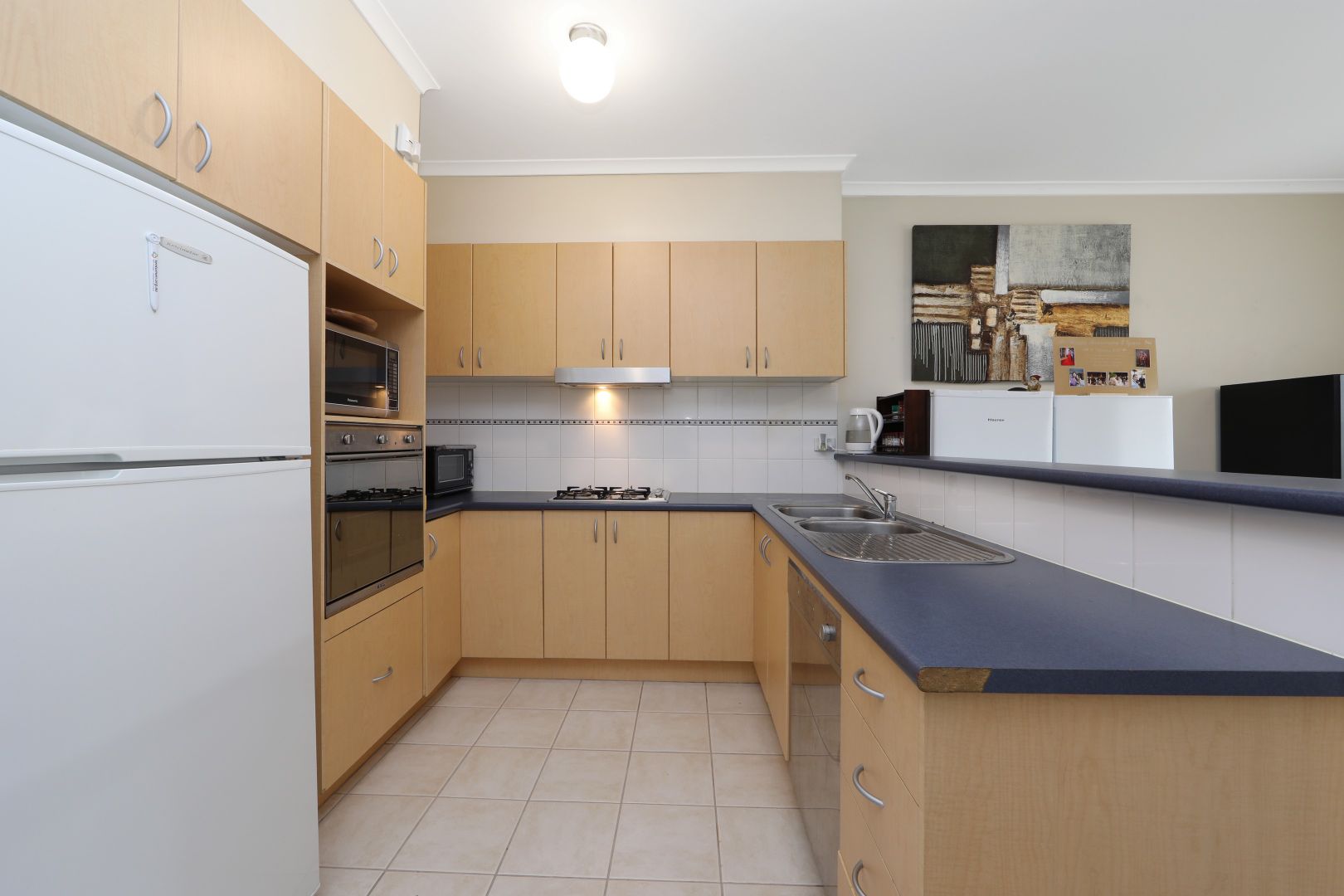 2 St Laurent Rise, Knoxfield VIC 3180, Image 2