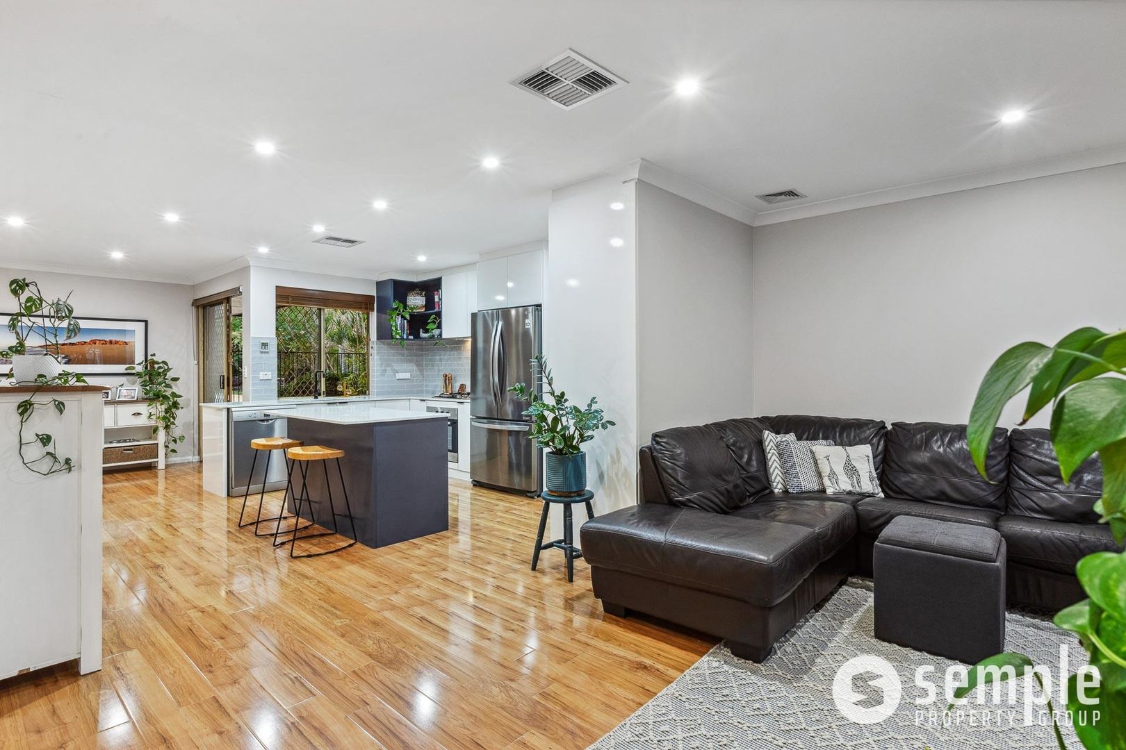 11 Larkspur Cross, Yangebup WA 6164, Image 2