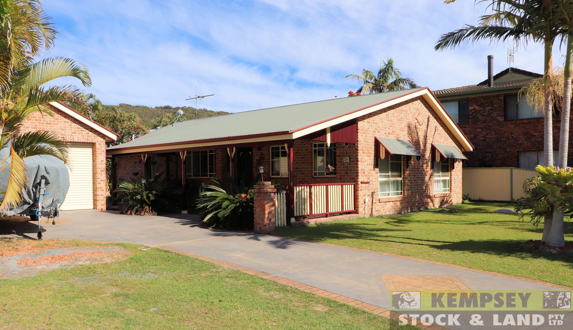 9 Bream Close, Hat Head Property History & Address Research Domain