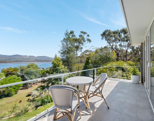 398 Howden Road, Howden TAS 7054