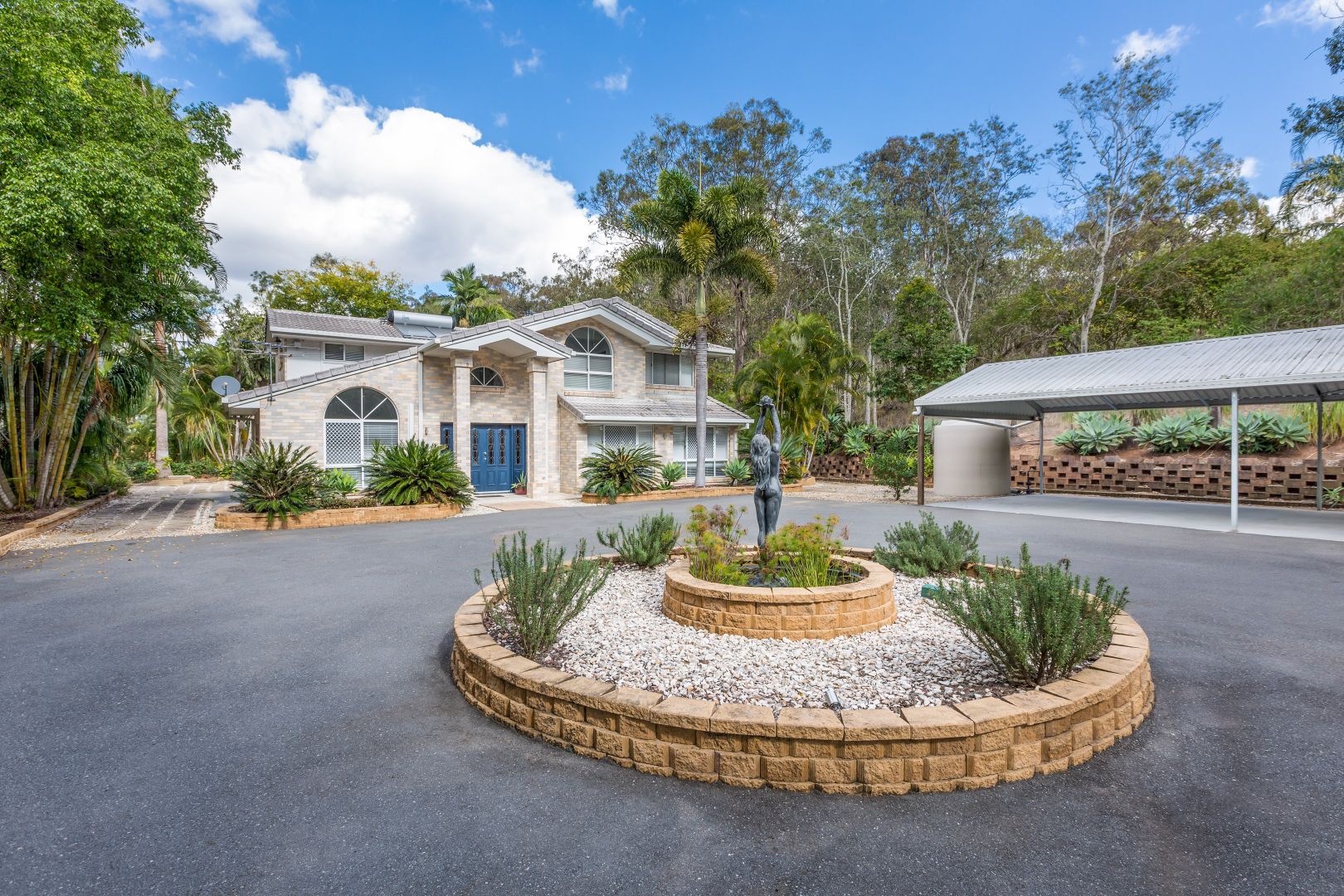 28 Gracemere Crescent, Pine Mountain Property History & Address