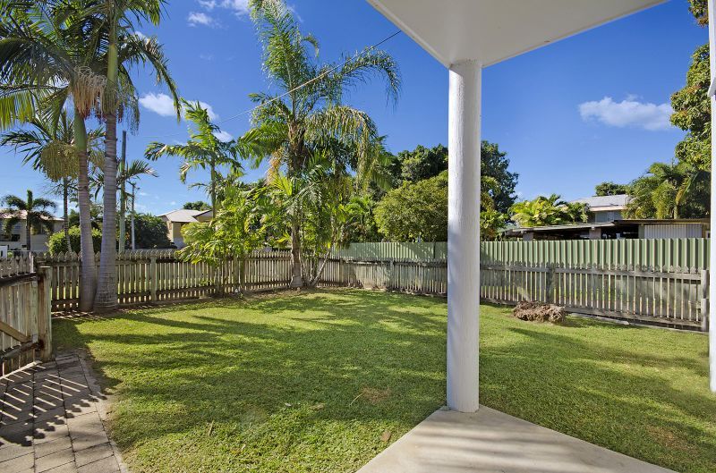 1/3 Anderson Street, RAILWAY ESTATE QLD 4810, Image 2