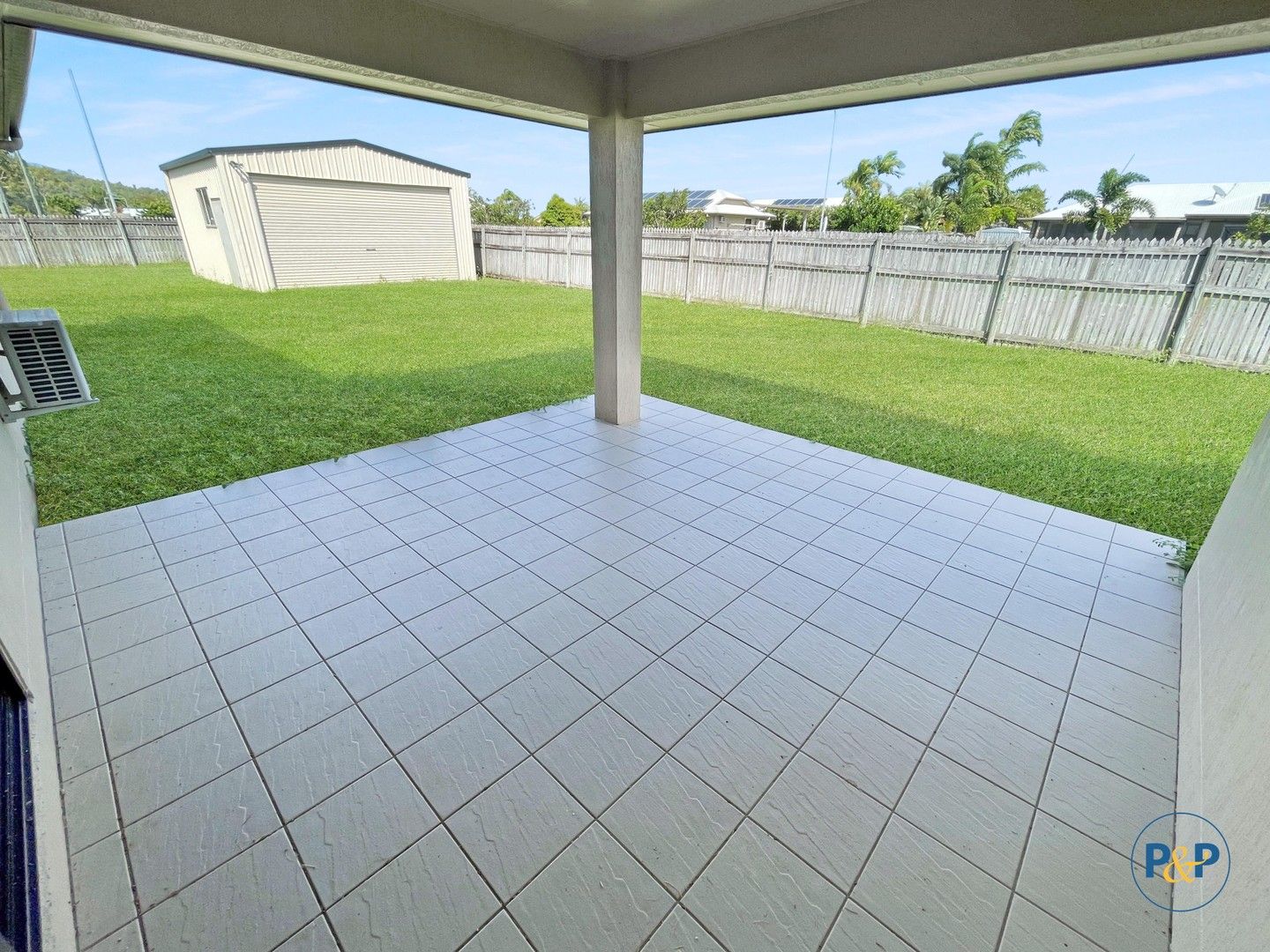 4 bedrooms House in 14 Kempton Chase BURDELL QLD, 4818