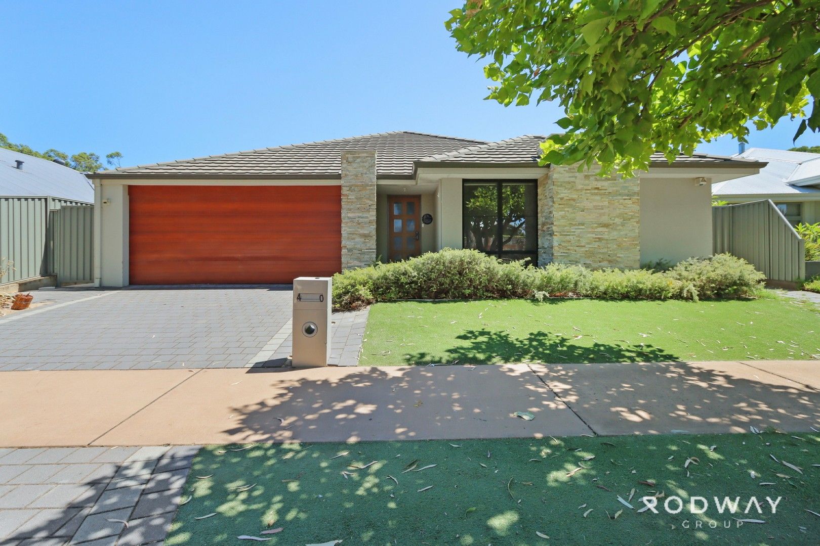 4 bedrooms House in 40 Hutchinson Bvd BYFORD WA, 6122
