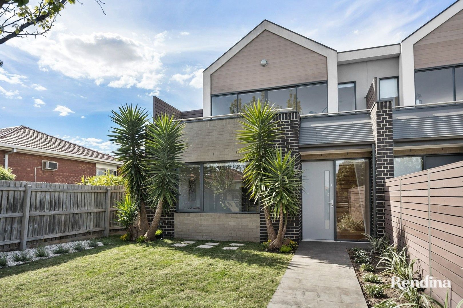 1/426 Buckley Street, Essendon VIC 3040, Image 0