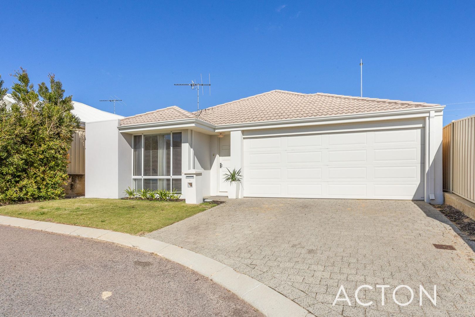 3/18 Apium Mews, Munster WA 6166, Image 1