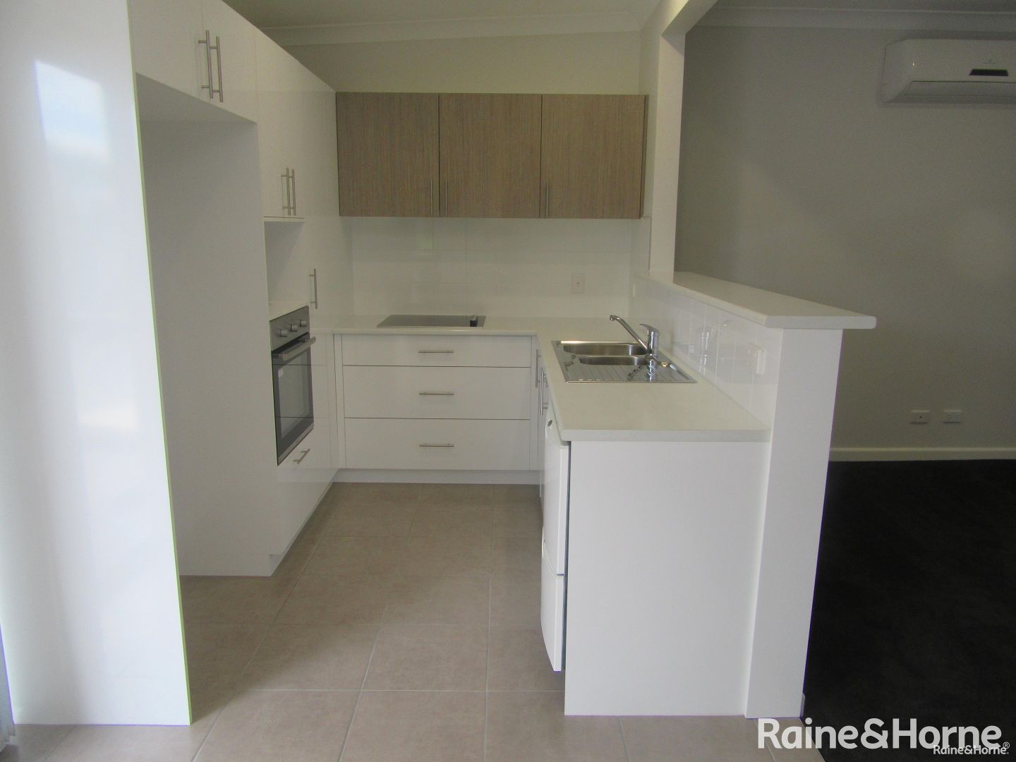 29 Evans Street, Belmont NSW 2280, Image 1