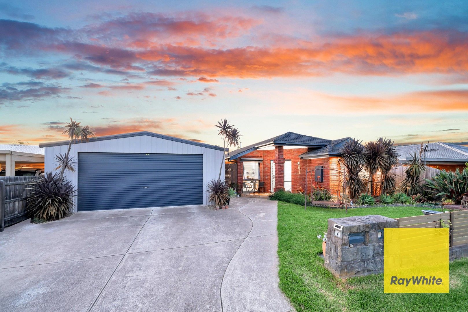 3 bedrooms House in 4 Tasman Place WYNDHAM VALE VIC, 3024