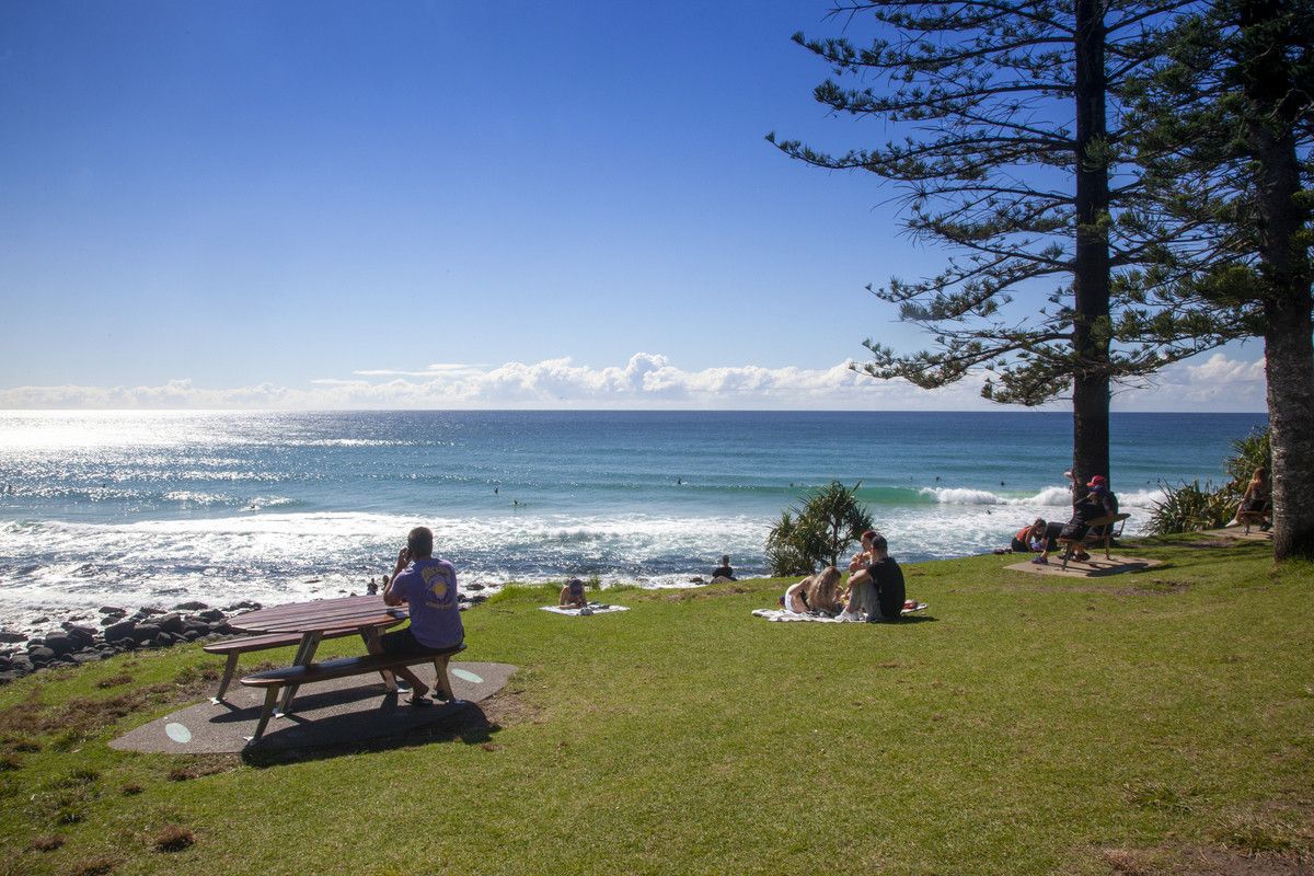 2 bedrooms Apartment / Unit / Flat in 9/19-23 George Street East BURLEIGH HEADS QLD, 4220