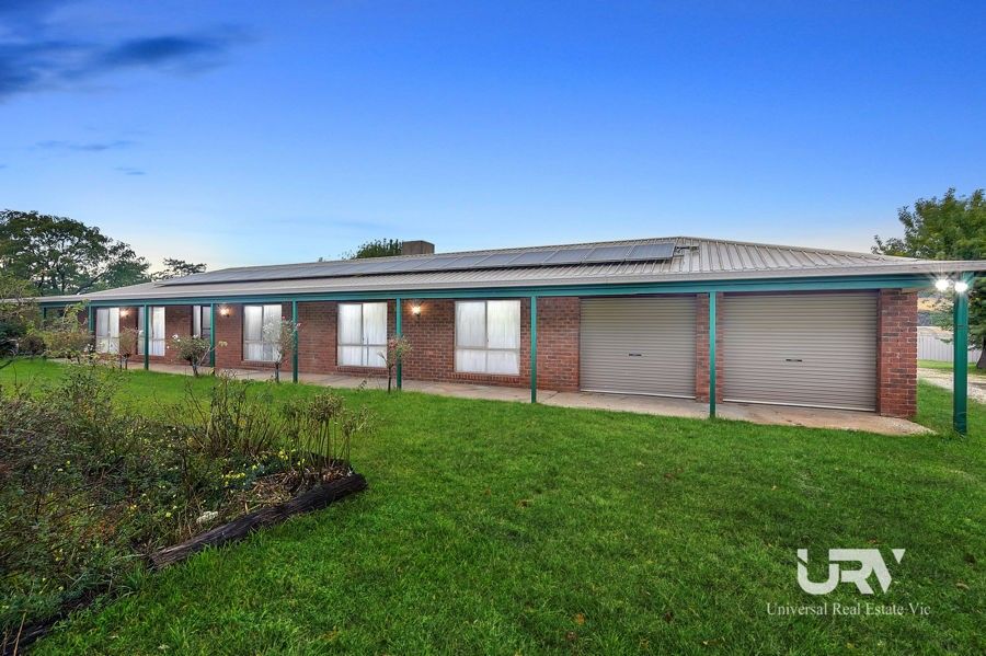 4 bedrooms Acreage / Semi-Rural in 230 Tarcombe Road SEYMOUR VIC, 3660