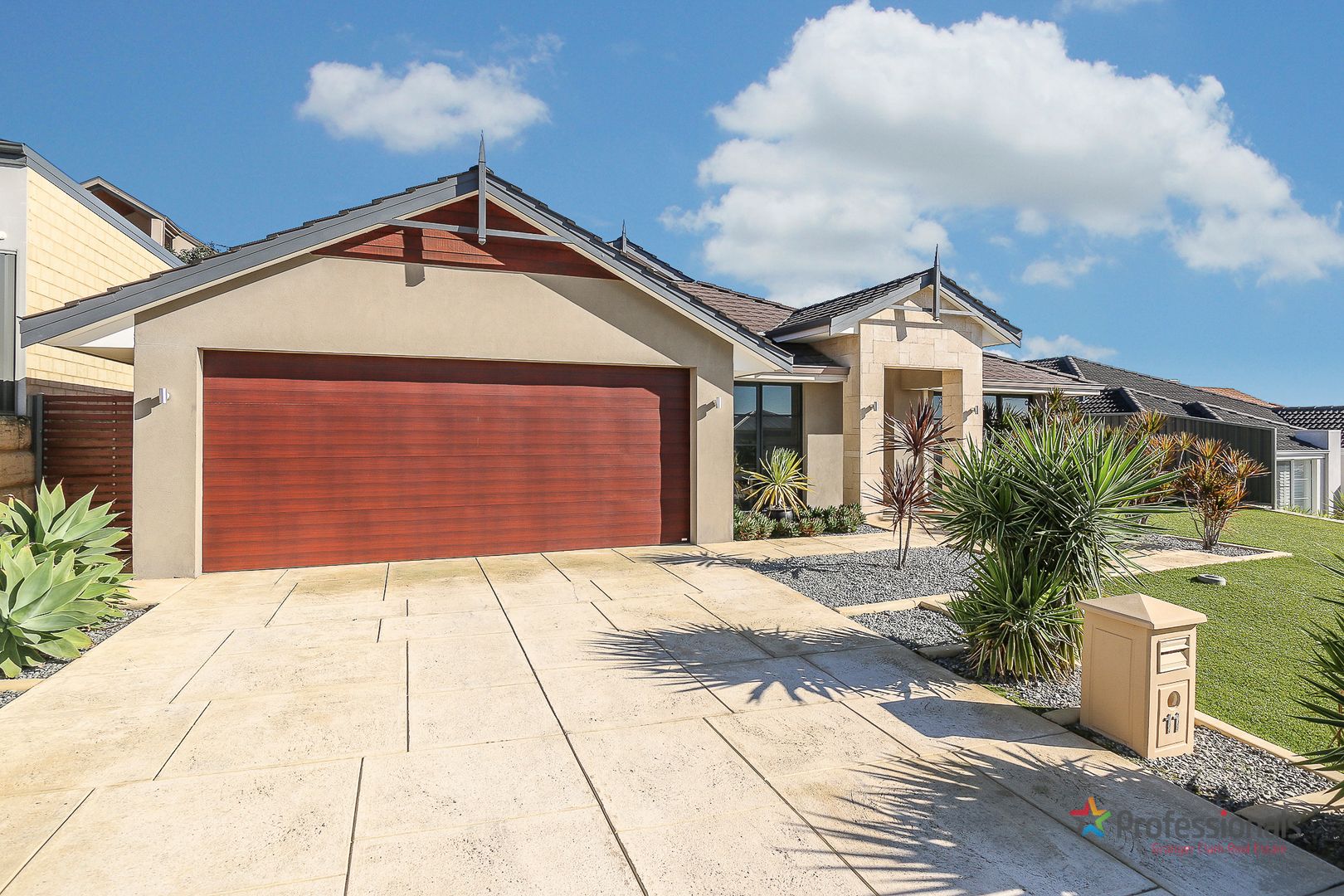 11 Chalkwell Bend, Landsdale WA 6065, Image 2