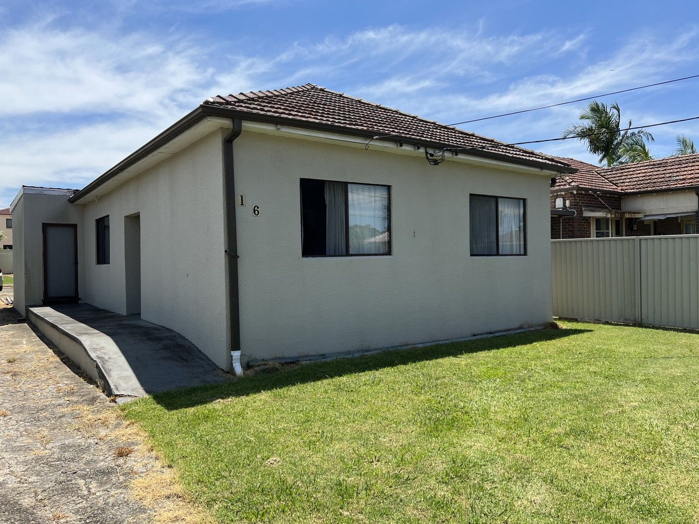 3 bedrooms House in 16 Oliver Street FAIRFIELD NSW, 2165