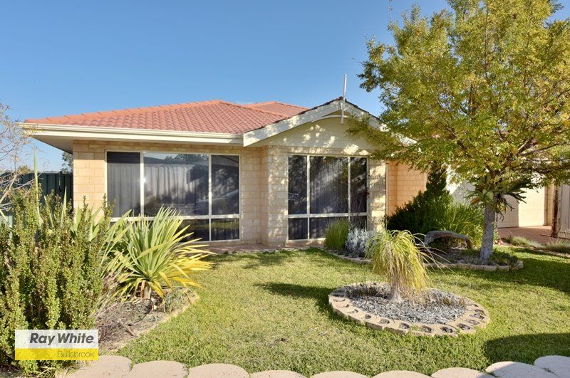 8 Nocturne Rise, Bullsbrook WA 6084 House For Rent 750 Domain