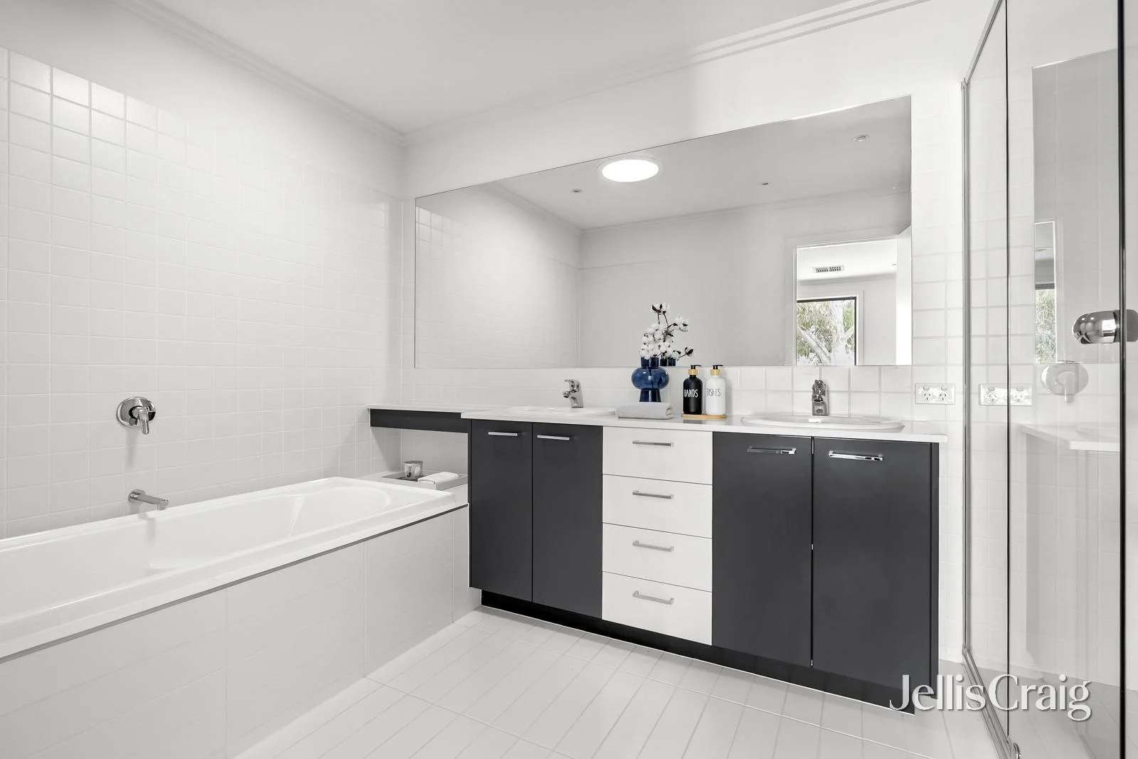 Additional image 10 of 93 Parkville Avenue, Parkville VIC 3052